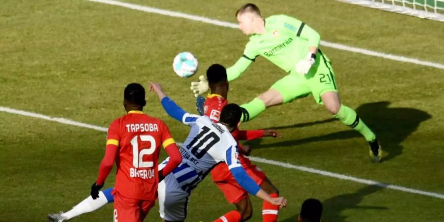 Matheus Cunha (2.v.l.) sorgte beim Hertha-Sieg gegen Leverkusen für die frühe Vorentscheidung. Foto: Annegret Hilse/Reuters/Pool/dpa