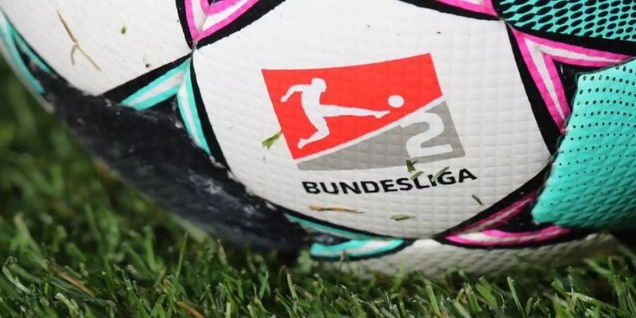 Die 2. Liga ist derzeit von Corona-Problemen gebeutelt. Foto: Daniel Karmann/dpa
