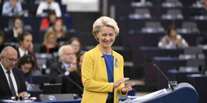 Ursula von der Leyen im EU-Parlament Ursula von der Leyen im EU-Parlament