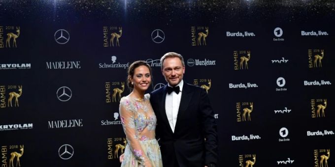Hamburg - Reporterin Franca Lehfeldt verteidigt ihre Arbeit