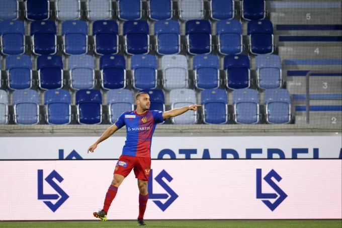 Cabral bringt den FC Basel per Elfmeter mit 2:0 in Front. Cabral FC Basel