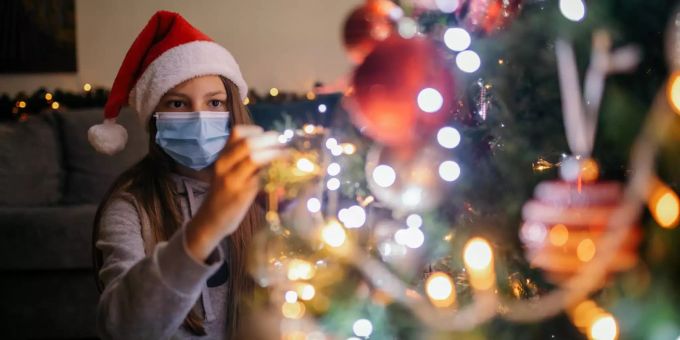 Das Coronavirus beschert uns dieses Jahr ein anderes Weihnachtsfest. coronavirus