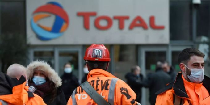 Milliardenverluste bei Total Milliardenverluste bei Total