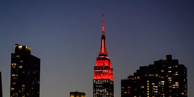 Das Empire State Building in New York wird am Valentinstag in Pink zu sehen sein. (Archivbild) New York