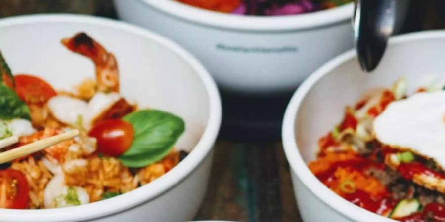 Die Mehrwegschalen des Start-ups Vytal. Der Anbieter stellt Gastronomen Mehrwegverpackungen zur Verfügung. Foto: Vytal/dpa