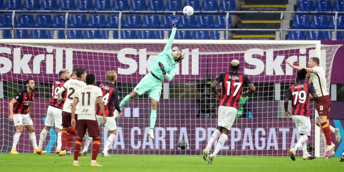 Edin Dzeko trifft für die Römer zum 1:1. Roma