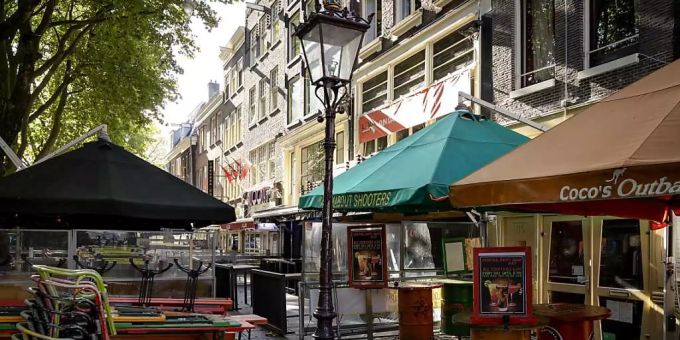 Geschlossene Restaurants in der Amsterdamer Innenstadt. niederlande