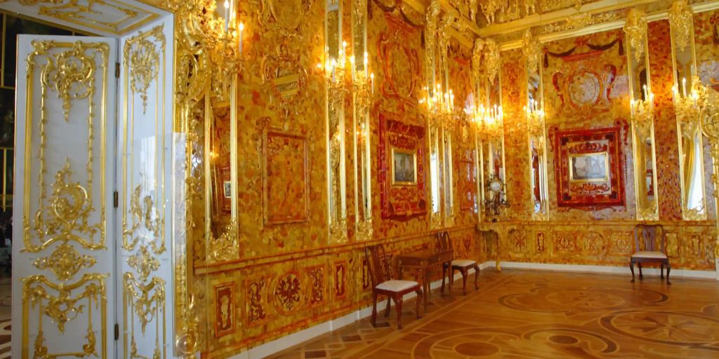 Haben Taucher das verschollene Bernsteinzimmer gefunden?