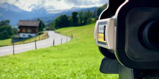 Geschwindigkeitskontrollen Glaubenbergstrasse. Geschwindigkeitskontrollen Glaubenbergstrasse