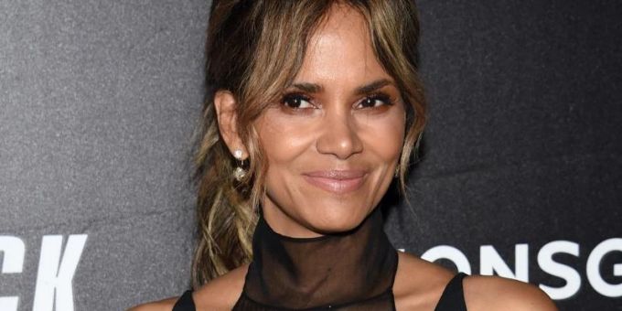 Hollywoodstar Halle Berry sieht ihren Oscar-Gewinn nicht als Wendepunkt ihrer Karriere. Foto: Evan Agostini/Invision/AP/dpa Hollywoodstar Halle Berry sieht ihren Oscar-Gewinn nicht als Wendepunkt ihrer Karriere. Foto: Evan Agostini/Invision/AP/dpa