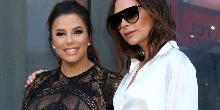 Eva Longoria (l.) und Victoria Beckham bei einem gemeinsamen Auftritt 2018.