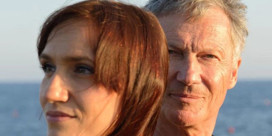 Michael Rother und Vittoria Maccabruni - «As Long As The Light» heisst ihr gemeinsames Album. Foto: Marco Lanza/Rewika Promotion/dpa