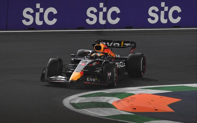 Max Verstappen (Red Bull Racing) beim Saudi-Arabien-GP der Formel 1. Max Verstappen Formel 1