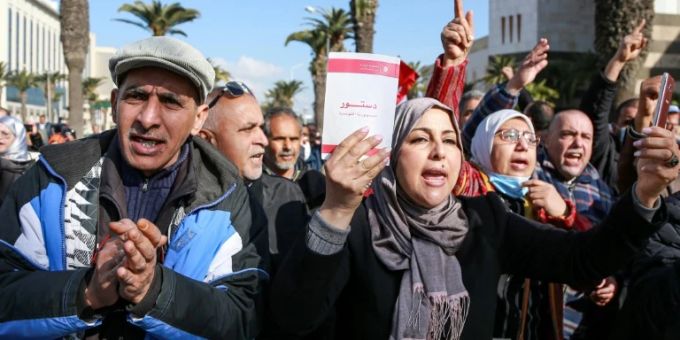 Proteste in Tunis gegen Präsident Saïed Proteste in Tunis gegen Präsident Saïed