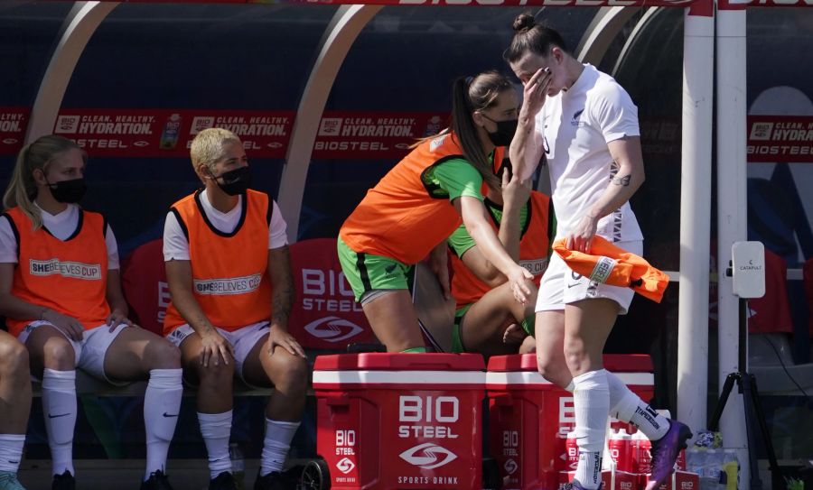 In der 40. Minute wird Meikayla Moore ausgewechselt.