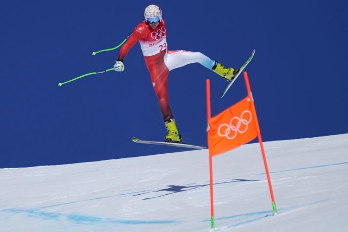 Stefan Rogentin zeigt beim ersten Training eine wilde Fahrt. Olympia 2022