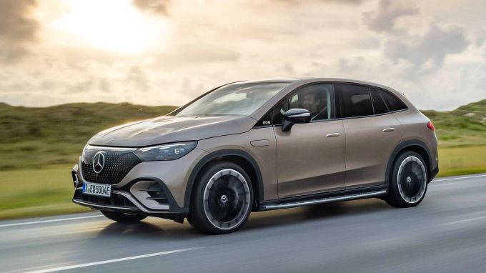 Das Mercedes EQE SUV 350+ ist mit fast 600km der Reichweiten-König der Modellpalette Mercedes EQE SUV 350+