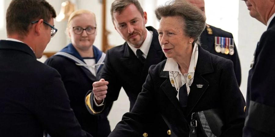 Prinzessin Anne bei ihrem Besuch am Marinestützpunkt Portsmouth.