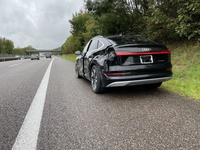 Die Autos erlitten einen Totalschaden Die Autos erlitten einen Totalschaden