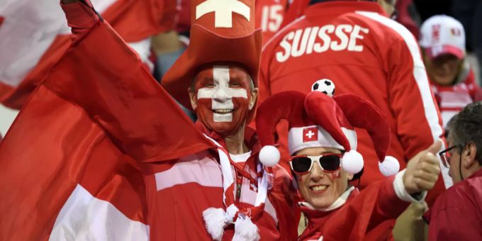 Sollten die Fans der Schweizer Nati einen weiteren Grund zum Jubeln haben, wird es in Basel eine Freinacht geben. fussball em