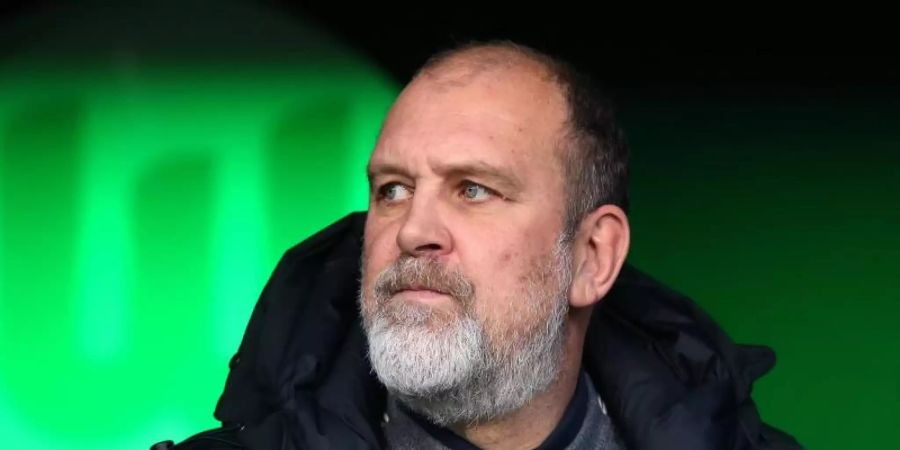 Jörg Schmadtke möchte mit dem VfL Wolfsburg auch nächste Saison europäisch spielen. Foto: Ronny Hartmann/zb/dpa