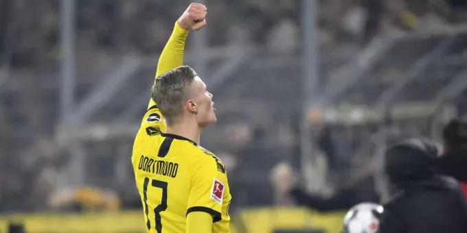 Borussia Dortmund Bezwingt Eintracht Frankfurt Mit 4 0