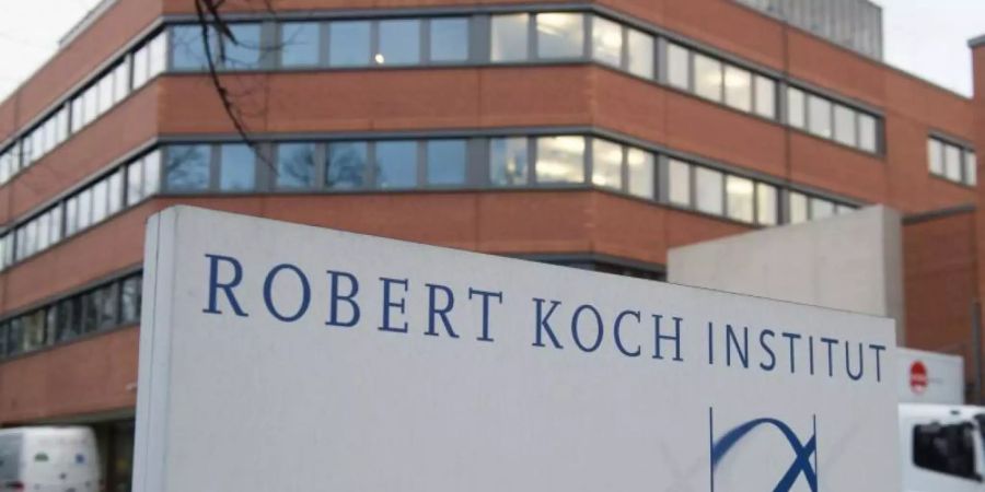 Die Fälle von Covis-19 in Deutschland mehren sich. Nach Angaben des Robert Koch-Instituts (RKI) müsse man damit rechnen, dass es zu einer weiteren Ausbreitung kommt. Foto: picture alliance / dpa
