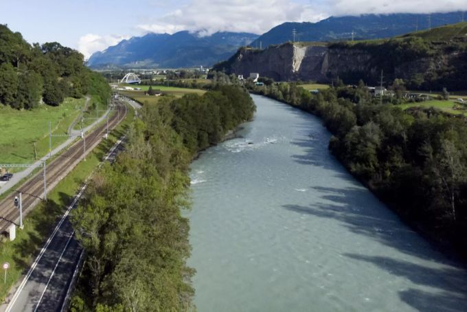 Unter anderem soll der Rückbau zur Erholung des Wassers in der Rhone beitragen. Rhone