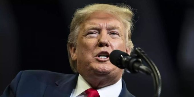 Impeachment: Donald Trump ist vom ersten Anklagepunkt des Machtmissbrauchs freigesprochen worden. Foto: Evan Vucci/AP/dpa Impeachment: Donald Trump ist vom ersten Anklagepunkt des Machtmissbrauchs freigesprochen worden. Foto: Evan Vucci/AP/dpa
