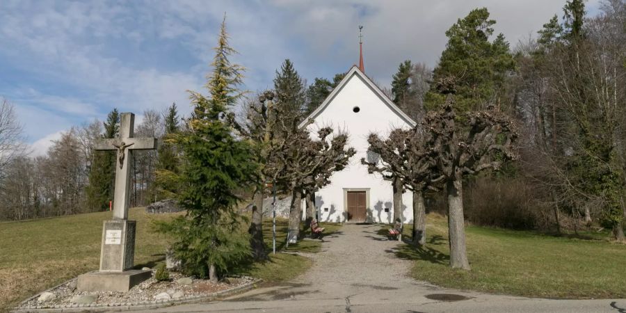 Die kleine Kirche in Sarmenstorf.