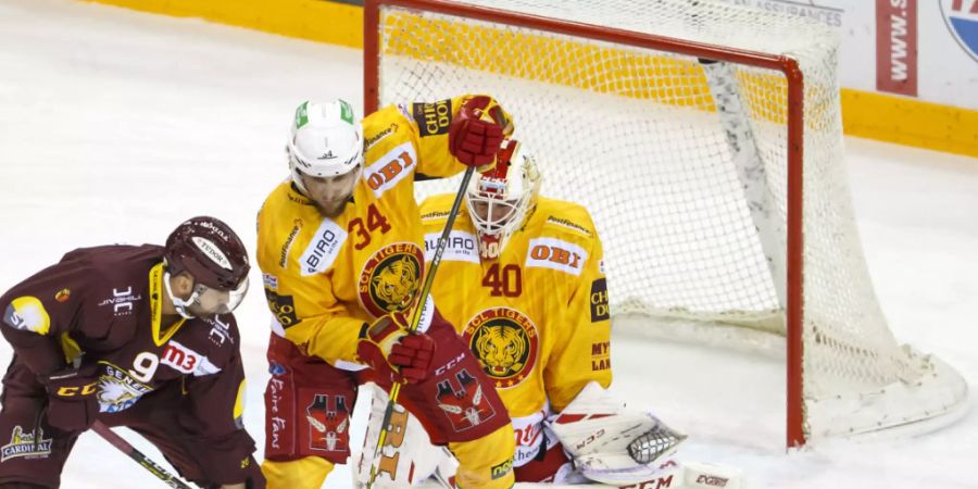 Damiano Ciaccio im Tor der SCL Tigers liess in Genf die ersten drei Schüsse passieren und kam beim 3:6 gegen Servette nur zu 14 Paraden