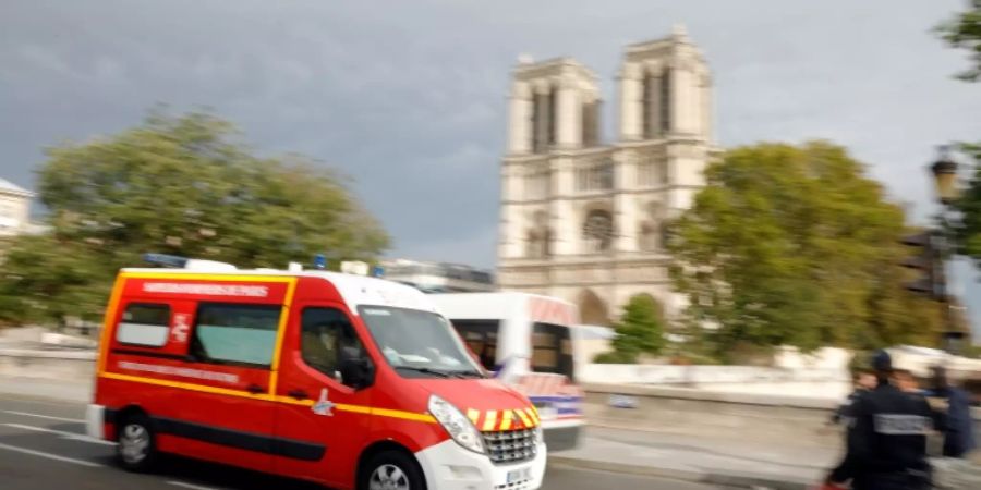 Pariser Polizeipräfektur erinnert an Opfer der Messerattacke