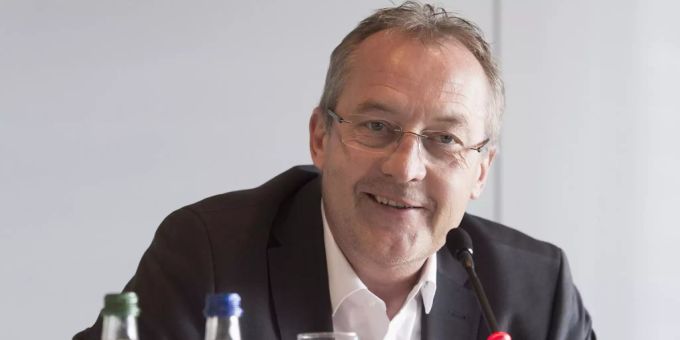 Fredy Bickel übernimmt bei GC nun auch die Rolle des Sportchefs. GC