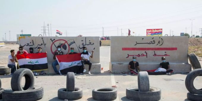 Bagdad - Proteste legen öffentliches Leben im Irak zu Wochenbeginn lahm