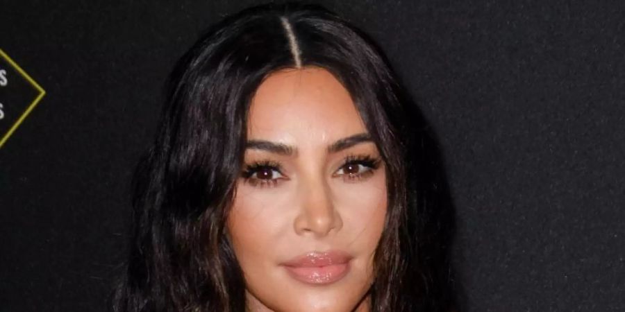 Kim Kardashian weiss wie es ist, ständig unter Beobachtung zu stehen. Foto: Imagespace/ZUMA Wire/dpa