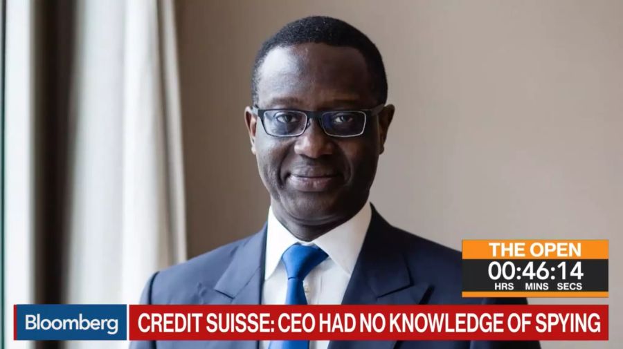Bloomberg titelt, dass Credit-Suisse-CEO Tidjane Thiam kein Wissen über die Beschattungen hatte.