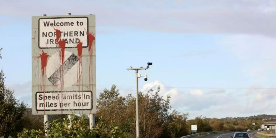 An der offenen Grenze zwischen Irland und Nordirland