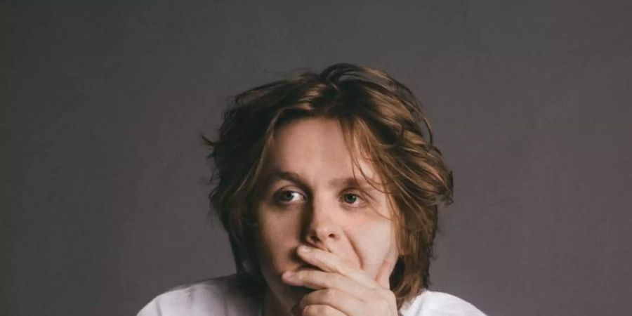 Lewis Capaldi wird 23. Foto: Alexandra Gavillet/dpa
