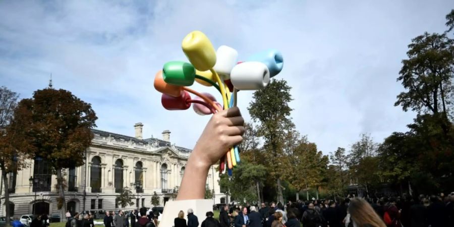 'Bouquet of Tulips' (Tulpenstrauss): Das neue Werk von Jeff Koons in Paris