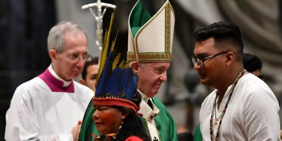 Messe im Petersdom zum Auftakt der Synode