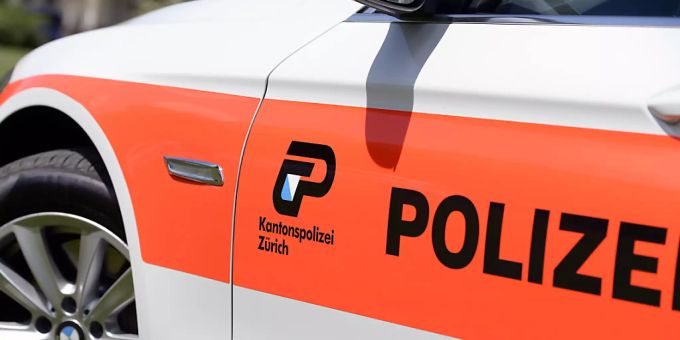 Die Kantonspolizei konnte eine illegal praktizierende Ärztin und deren Assistentinnen verhaften. (Symbolbild) Die Kantonspolizei konnte eine illegal praktizierende Ärztin und deren Assistentinnen verhaften. (Symbolbild)