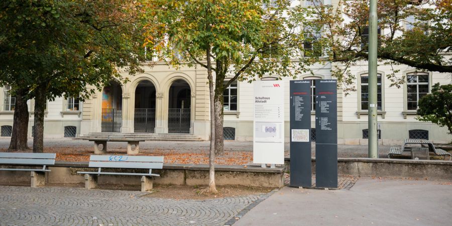 Das alte Schulhaus in Winterthur im Kreis 1.