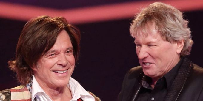Jürgen Drews und Bernhard Brink (r.) haben eine gemeinsame Karriere hingelegt. Jürgen Drews und Bernhard Brink (r.) haben eine gemeinsame Karriere hingelegt.