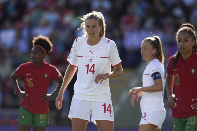 Am Ende können beide Teams nicht wirklich zufrieden sein: Im Aussenseiter-Duell gibt es eine Punkteteilung. Portugal Switzerland Euro 2022 Women Soccer