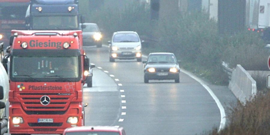 Der Krieg in der Ukraine verschärft den Personalmangel in der deutschen Transportbranche. (Archivbild)