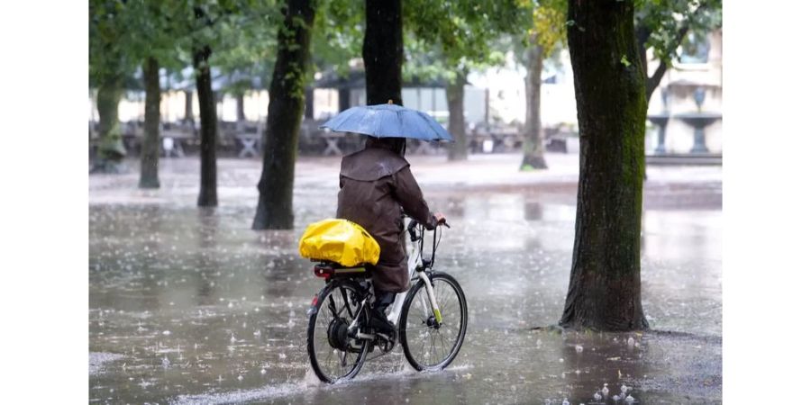 Am Wochenende wird das Wetter in der Schweiz wieder regnerisch. (Symbolbild)