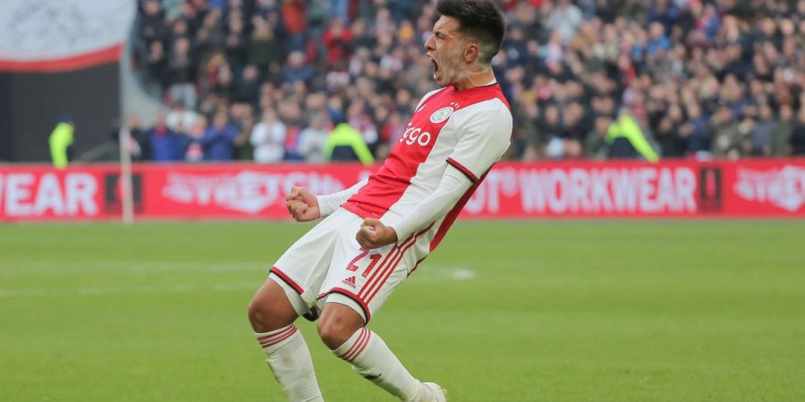 Der argentinische Nationalspieler Lisandro Martinez wechselt von Ajax Amsterdam zu Manchester United in die Premier League.