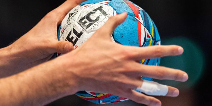Der ukrainische Serienmeister Motor Saporischschja erweitert die 2. Handball-Bundesliga. Der ukrainische Serienmeister Motor Saporischschja erweitert die 2. Handball-Bundesliga.