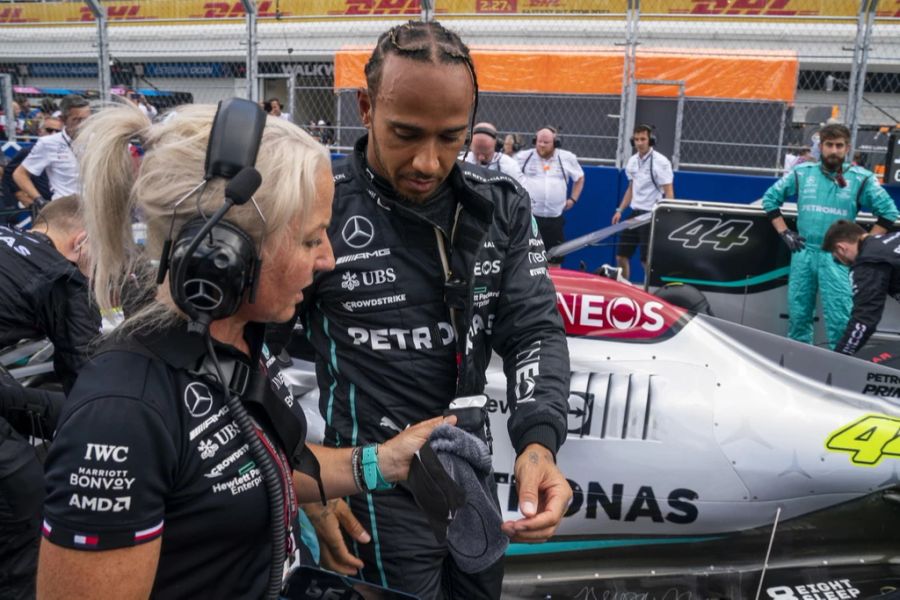 Angela Cullen Lewis Hamilton