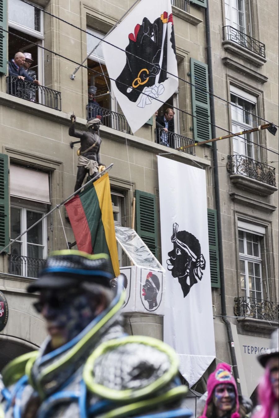 Nebst der Namensänderung der Zunft sollen nun auch das Logo und das Wappen ersetzt werden.